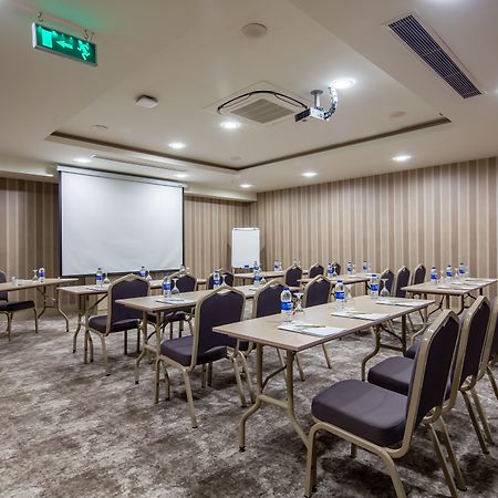 Holiday Inn Antalya - Lara, An Ihg Hotel Business photo